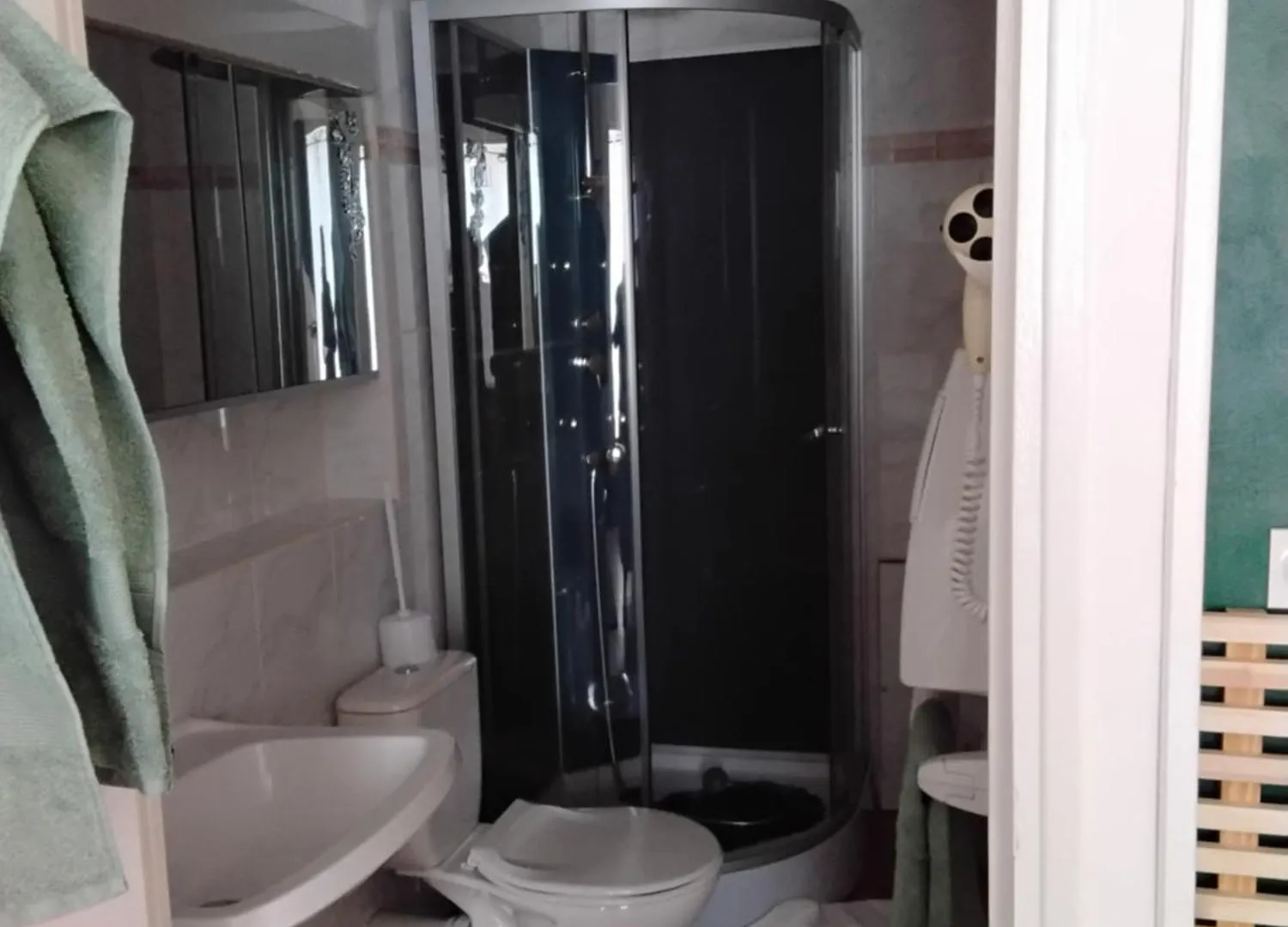 Retiens La Nuit Bed and Breakfast Saint-Just-en-Chevalet 0*,